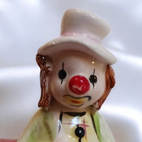 Vintage 1984 Enesco Sad Clown Figurine – 3” Tall, Carrying Blue Flowers - Picture 7 of 7